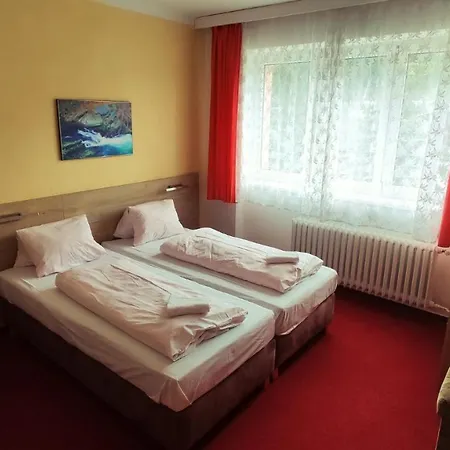 U Přehrady 2*