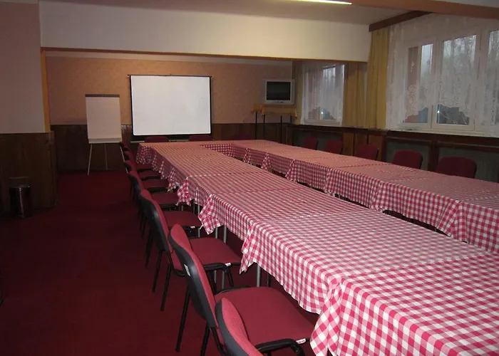 U Přehrady Hotel