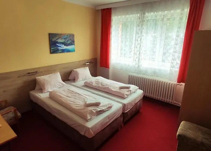 U Přehrady 2*