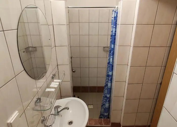 U Přehrady 2*